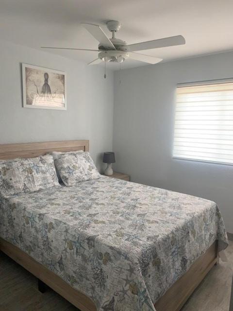 Grace Bay Place Bagian luar foto