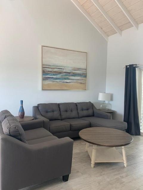 Grace Bay Place Bagian luar foto