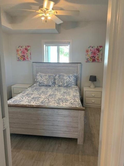 Grace Bay Place Bagian luar foto