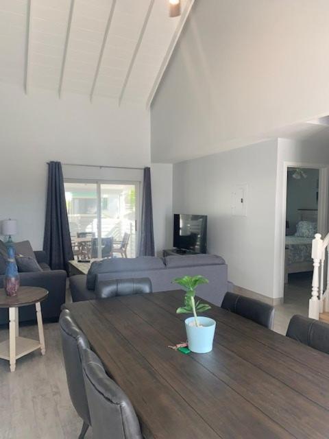 Grace Bay Place Bagian luar foto