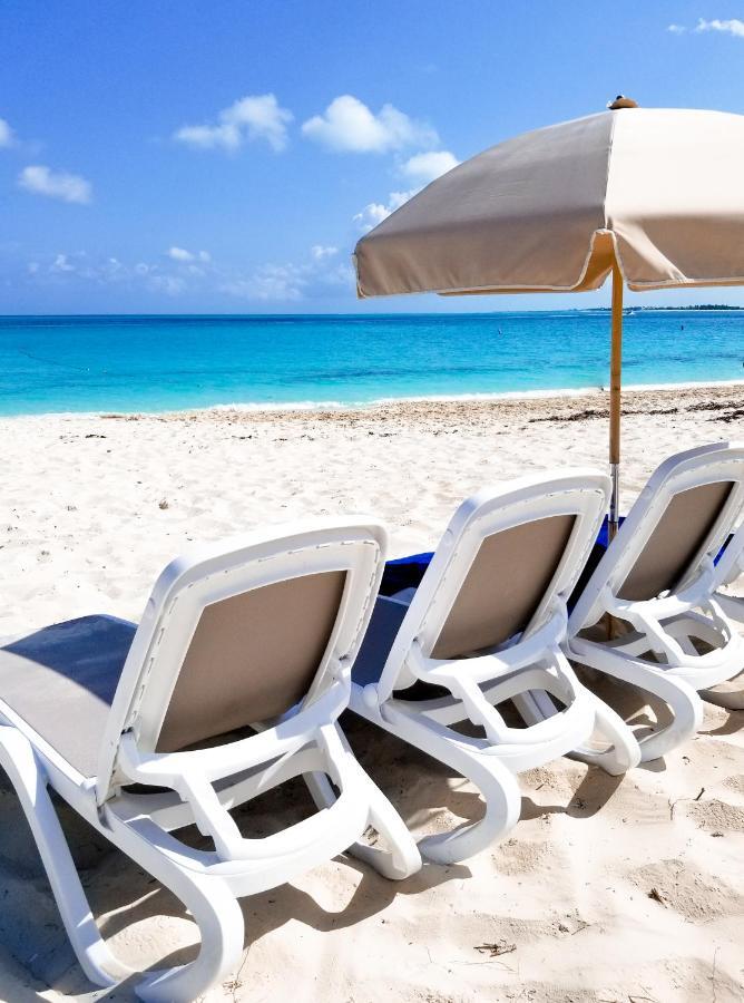 Grace Bay Place Bagian luar foto