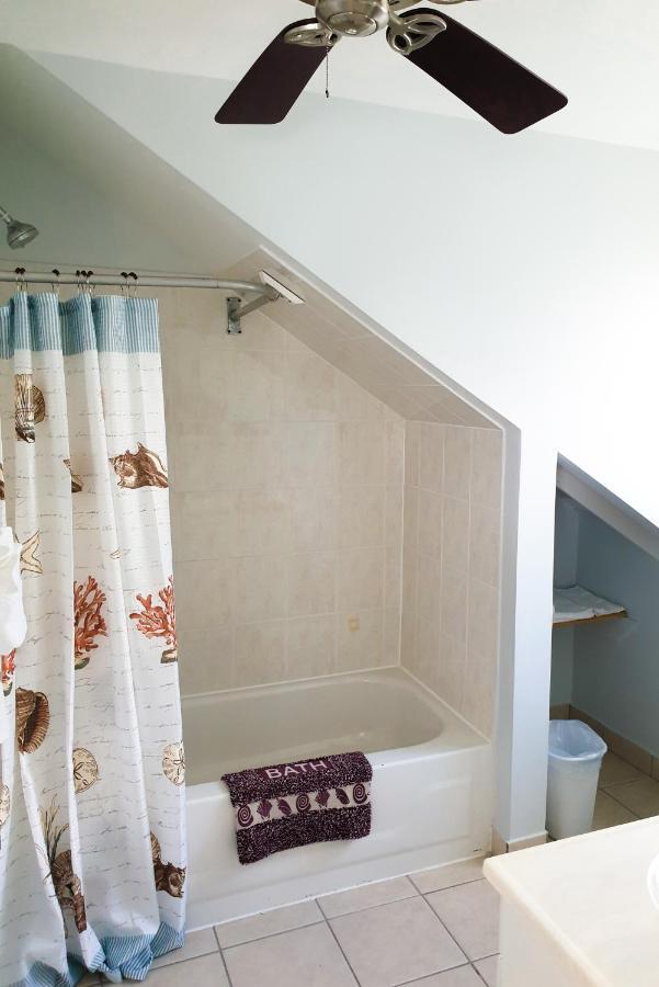 Grace Bay Place Bagian luar foto